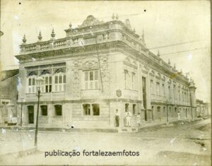 palacete-carvalho-mota-data-20iphan-300x235 Os Casarões do Centro de Fortaleza